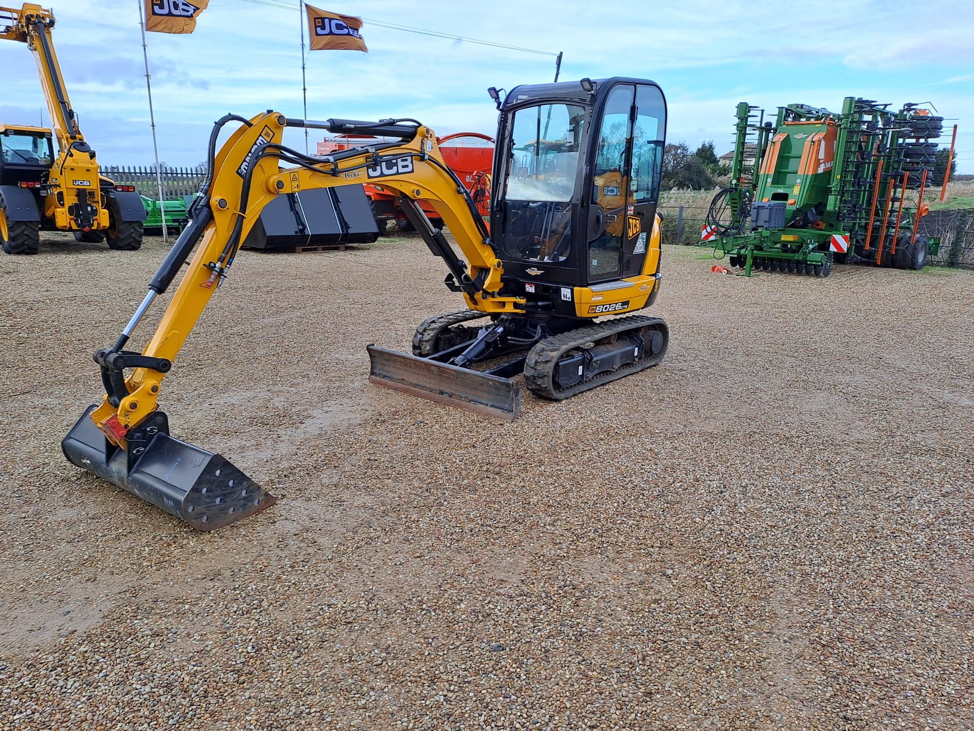 WhatsApp Image 2025-12-10 at 09.08.54