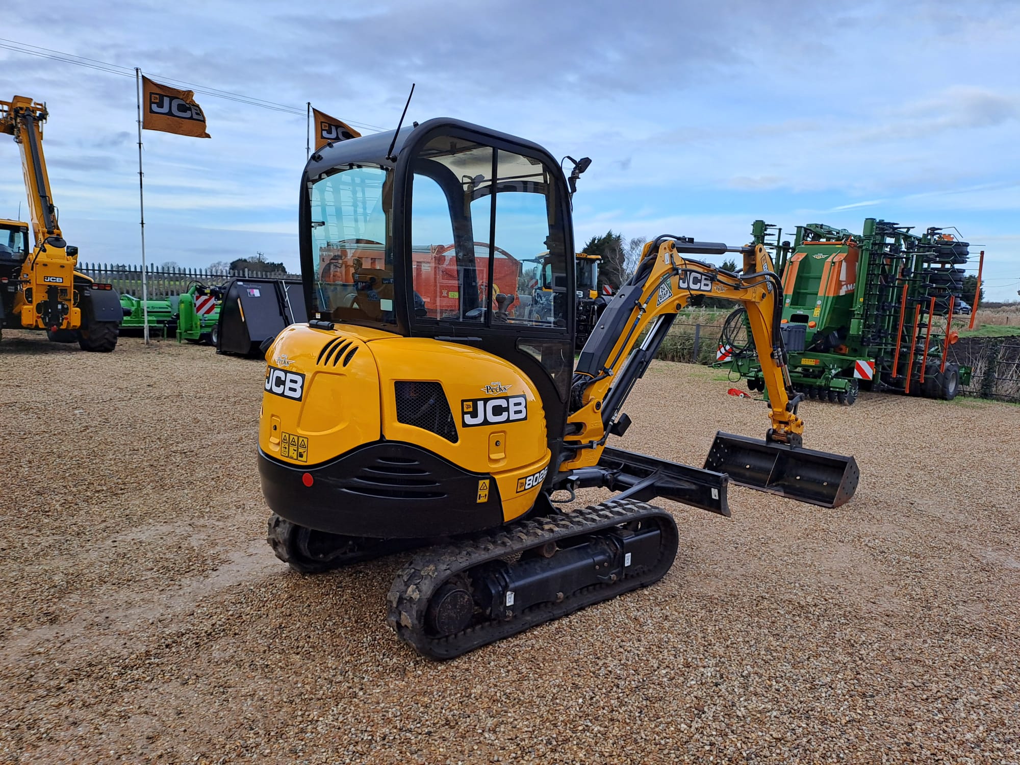 WhatsApp Image 2025-12-10 at 09.08.55