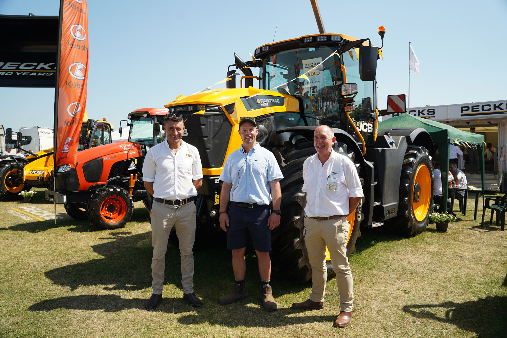JCB 6300 handover to Beards Farm