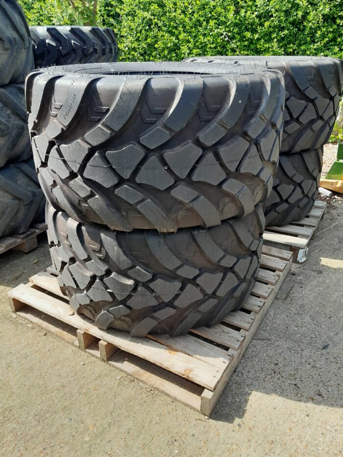 TYRES 560/45R22.5<br />Hours: 0<br />Stock Number: 51033645 - Image 4