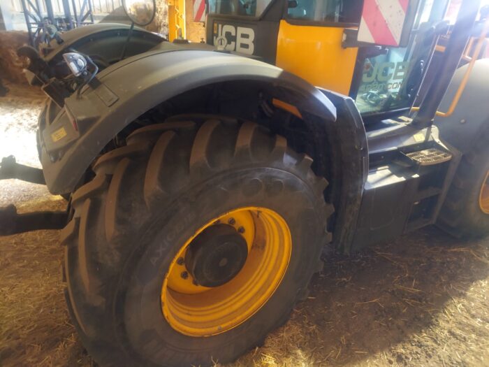 JCB 4220 ICON<br />Year: 2023<br />Hours: 1670<br />Stock Number: 11035071 - Image 4